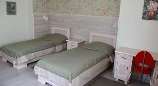Гостиница Na Dache Guest House Дзержинск Стандартный двухместный номер с 2 отдельными кроватями-1